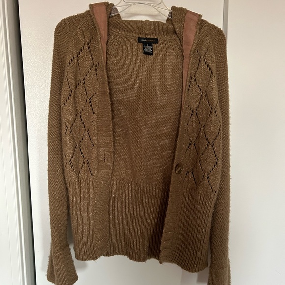 Woman’s size large, light brown cardigan sweater - Picture 1 of 4